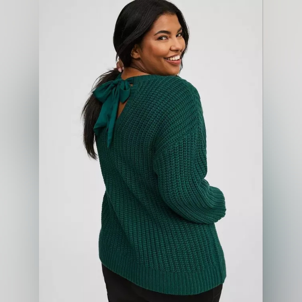 Emerald Green Cable Knit Sweater - Picture 4 of 7